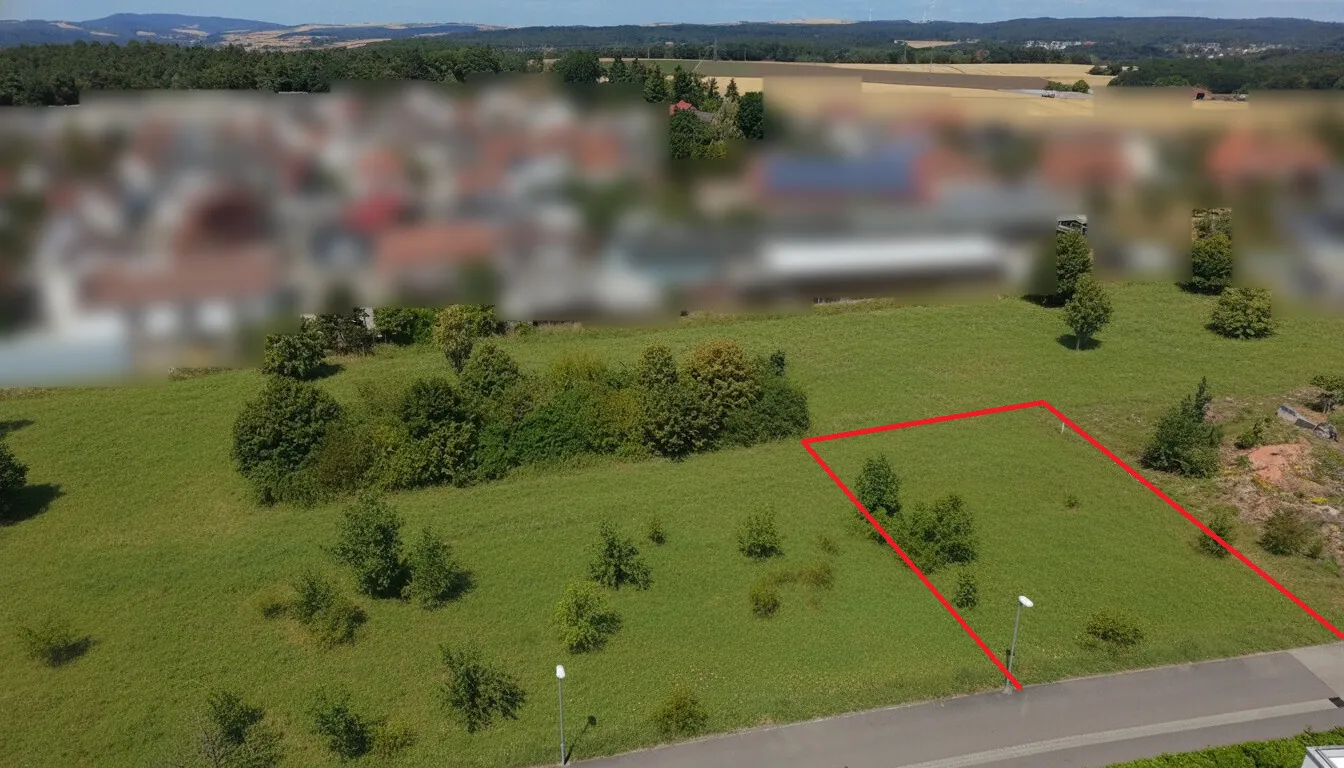 Vorderansicht Grundstück