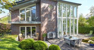 von_poll_real_estate_property_25132013_image_1
