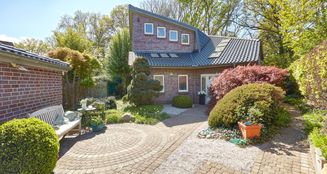 von_poll_real_estate_property_25132013_image_0