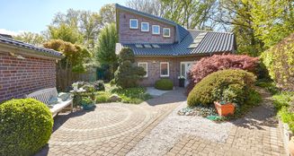 von_poll_real_estate_property_25132013_image_1