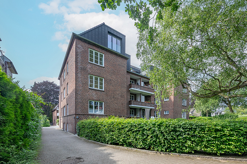 Hausansicht vom Hinterhof aus