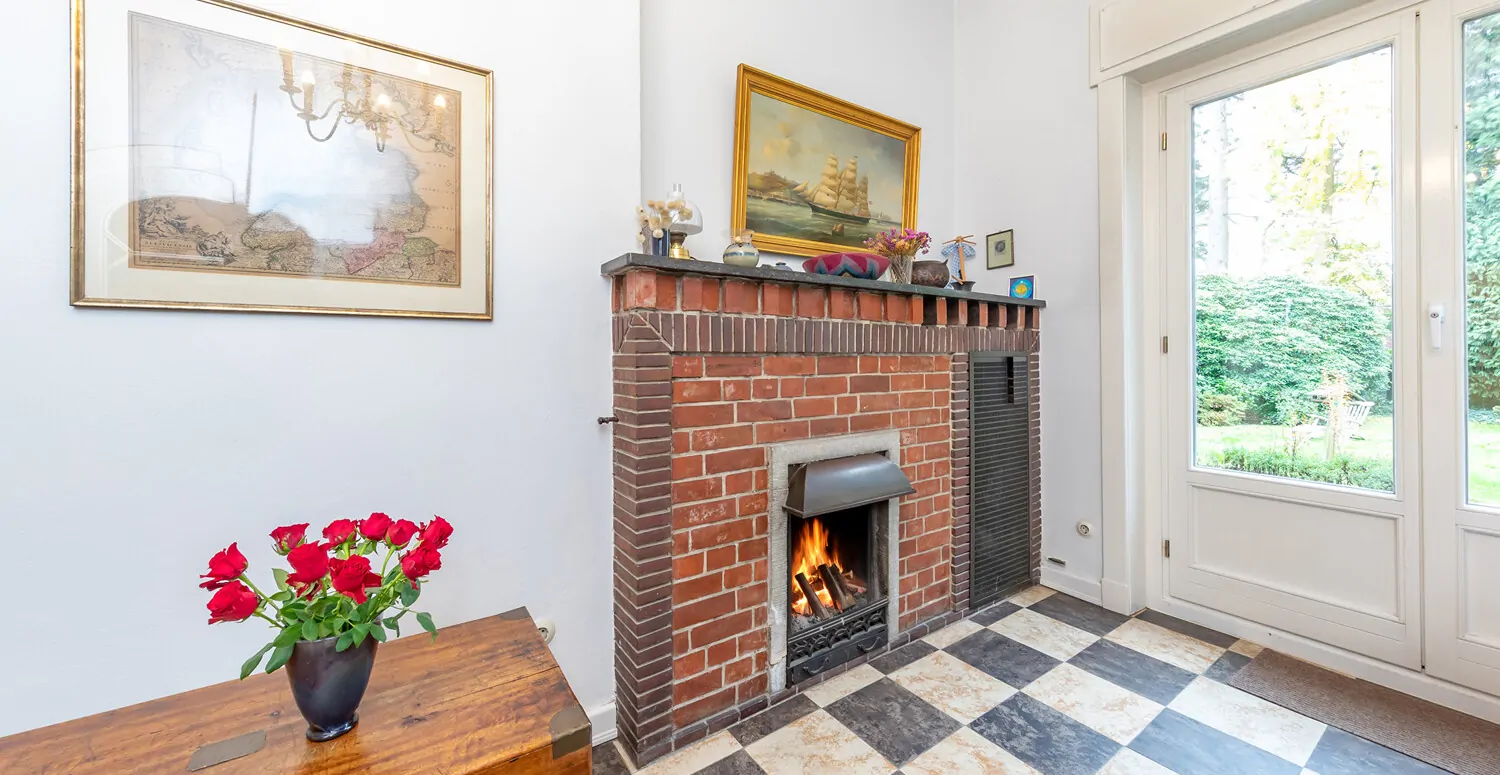 ...mit gemütlichem Kamin