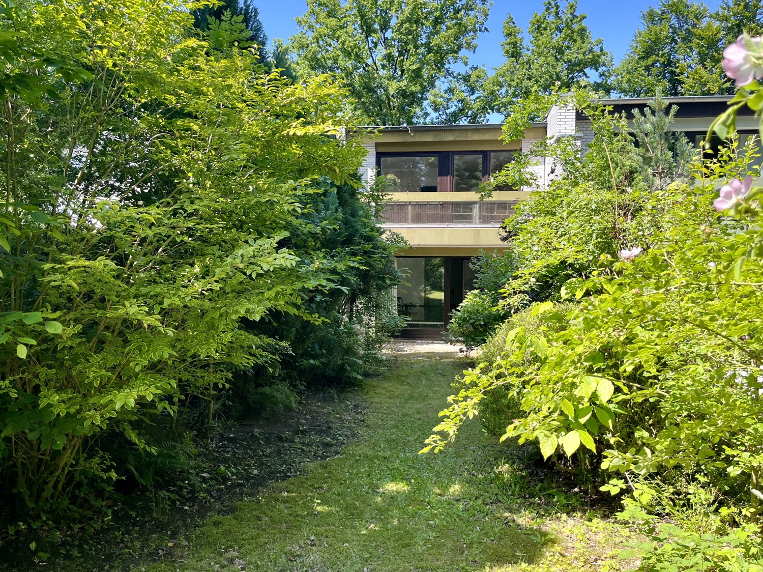 Ihr Projekt in Bestlage – Reihenhaus mit sonnigem Garten, Balkon & Garage