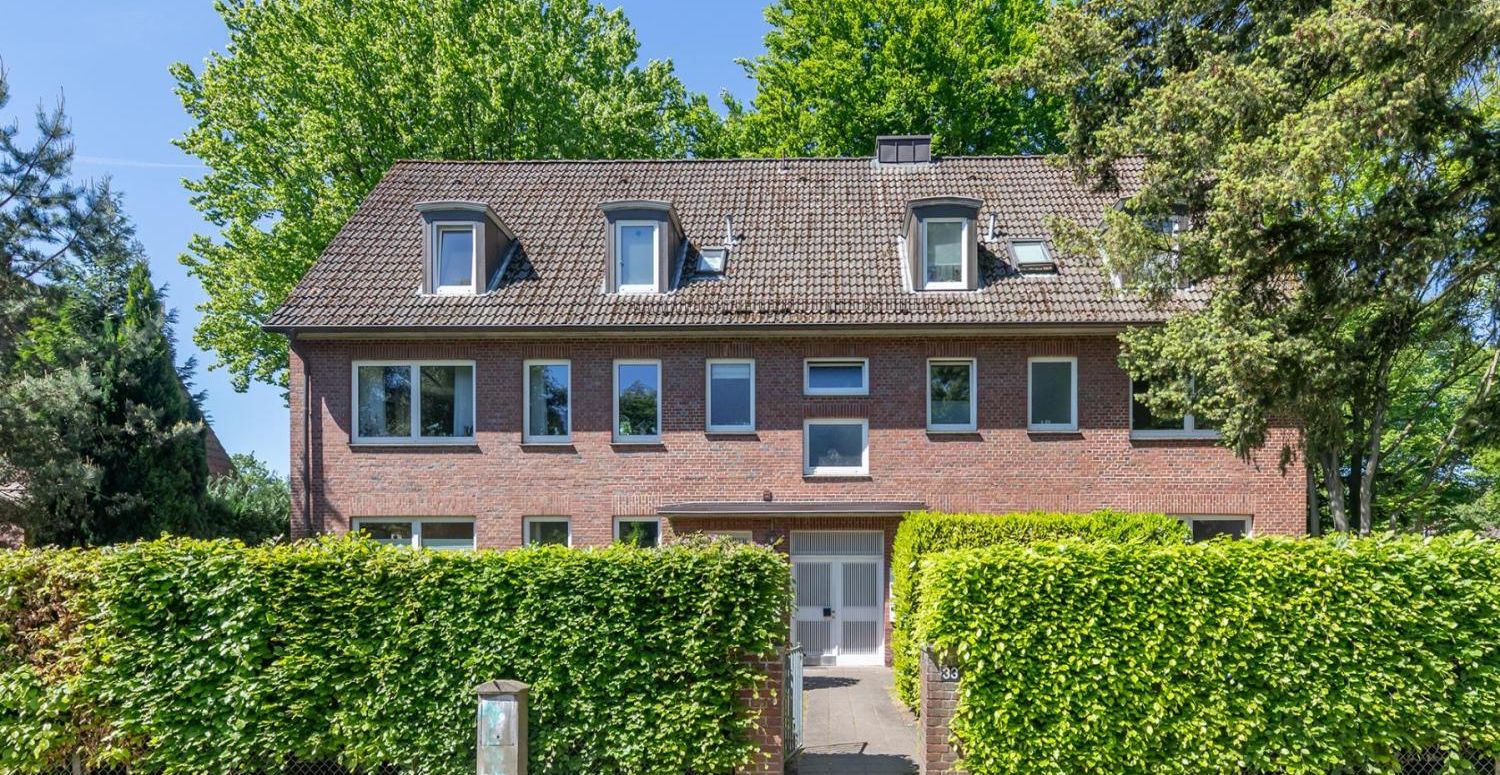 3-Zimmer-Wohnung mit großem Westbalkon und Garage - frei ab 2028