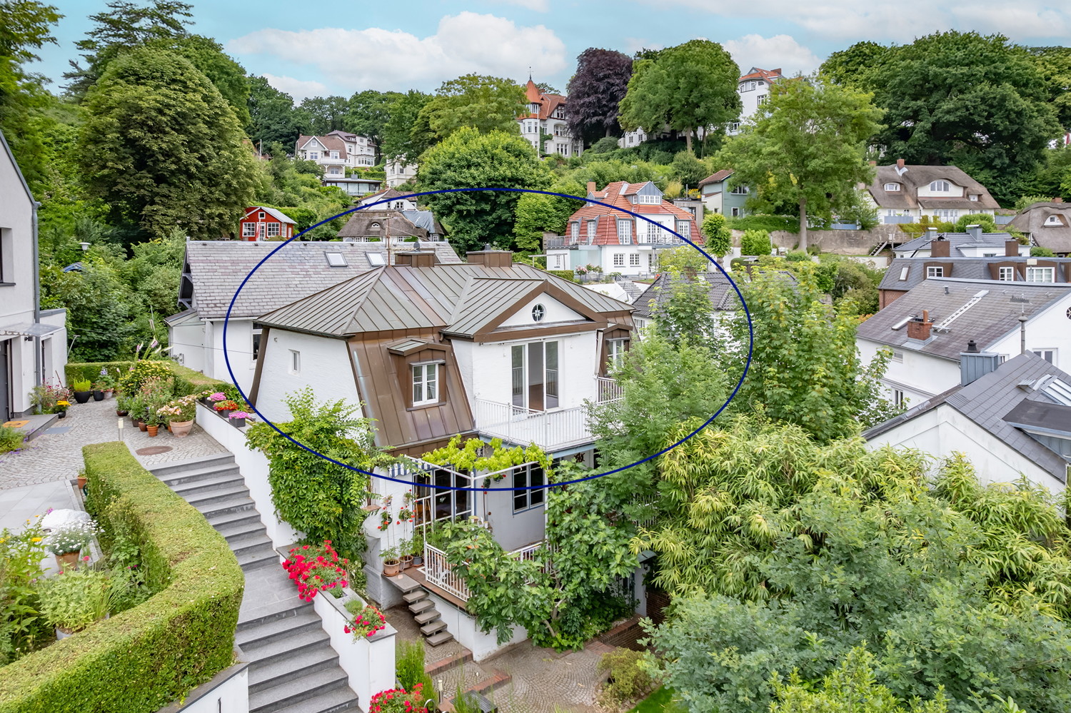 Wohnen im Treppenviertel – mit kleinem Elbblick und Sonnenbalkon