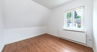 von_poll_real_estate_property_25132024_image_7
