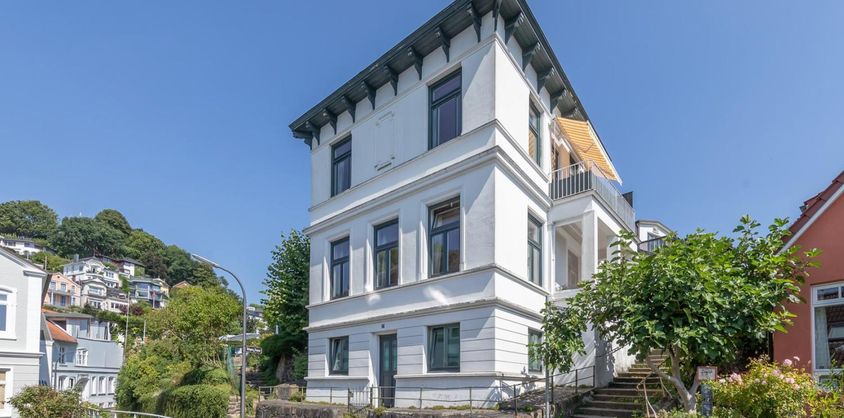 von Poll Immobilien GmbH