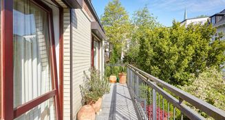 von_poll_real_estate_property_25132014_image_0