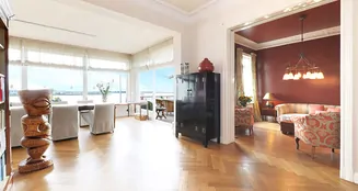 von_poll_real_estate_property_25132010_image_9