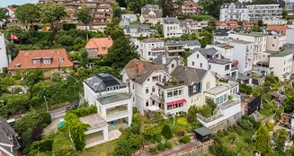 von_poll_real_estate_property_25132010_image_21