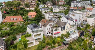 von_poll_real_estate_property_25132010_image_21