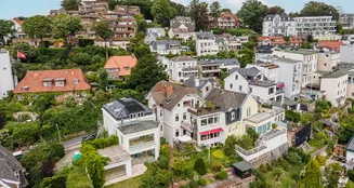 von_poll_real_estate_property_25132010_image_20