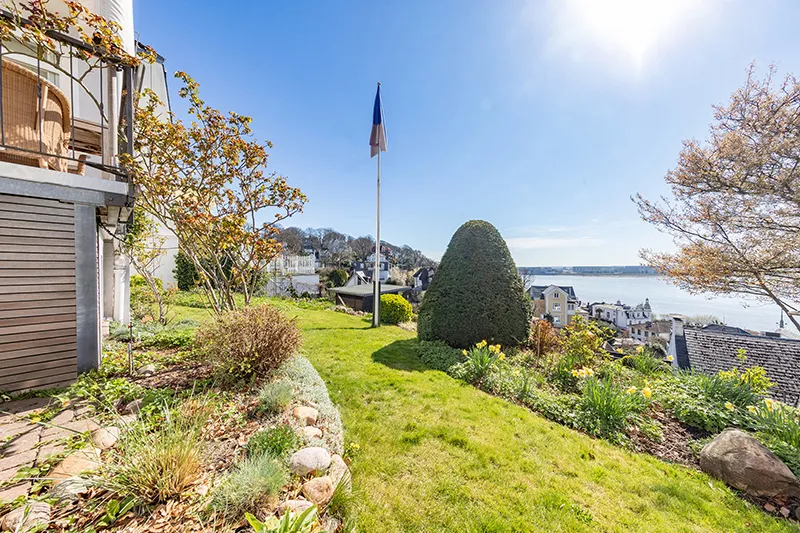 Gemeinschaftsgarten mit 180°-Elbblick!