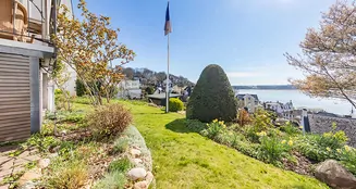 von_poll_real_estate_property_25132010_image_8