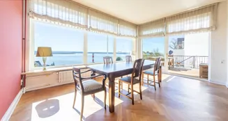 von_poll_real_estate_property_25132010_image_0