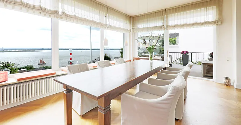 ... und atemberaubendem Elbblick!