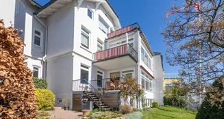 von_poll_real_estate_property_25132010_image_1