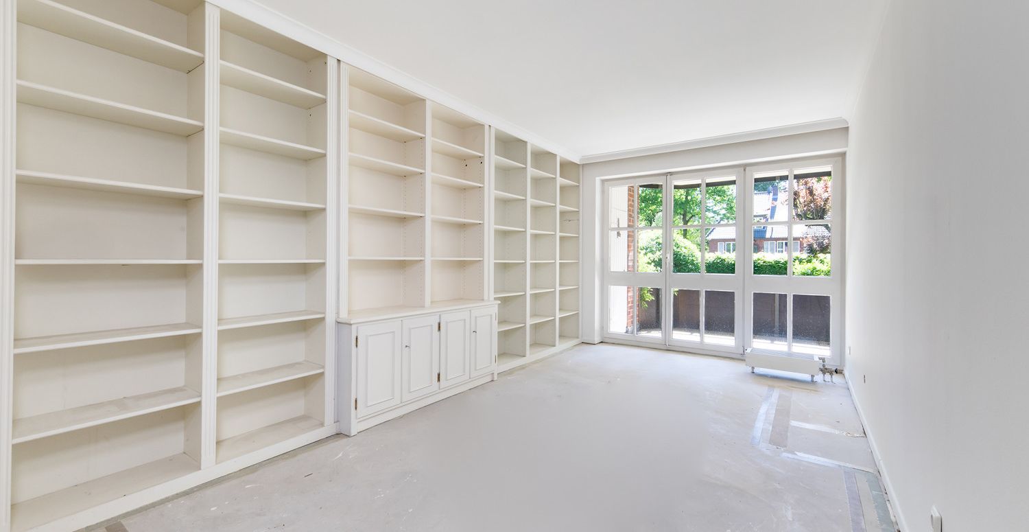 Zimmer mit Zugang zum Balkon