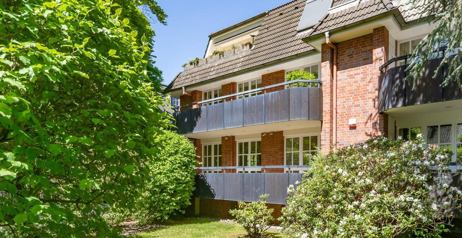 Großzügige 5-Zimmer-Wohnung mit Balkon und Garage in begehrter Elbnähe