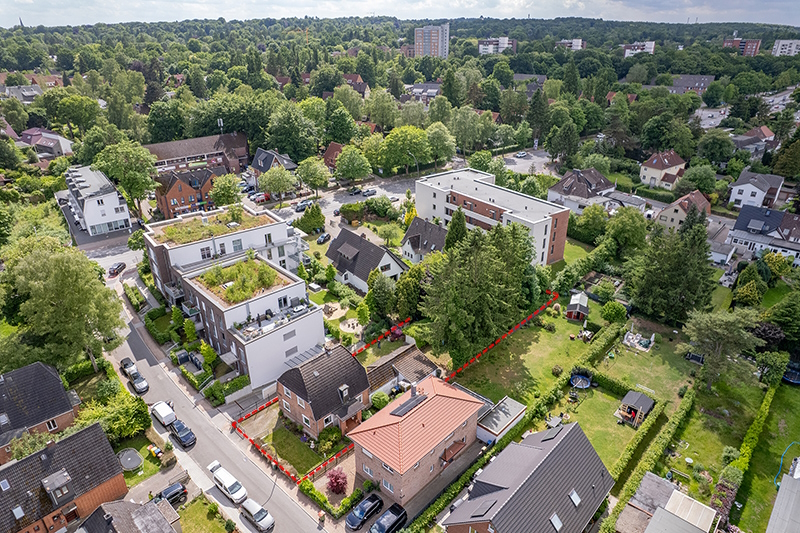 Charmanter Altbau auf großem Westgrundstück – Sanierung oder Neubau möglich