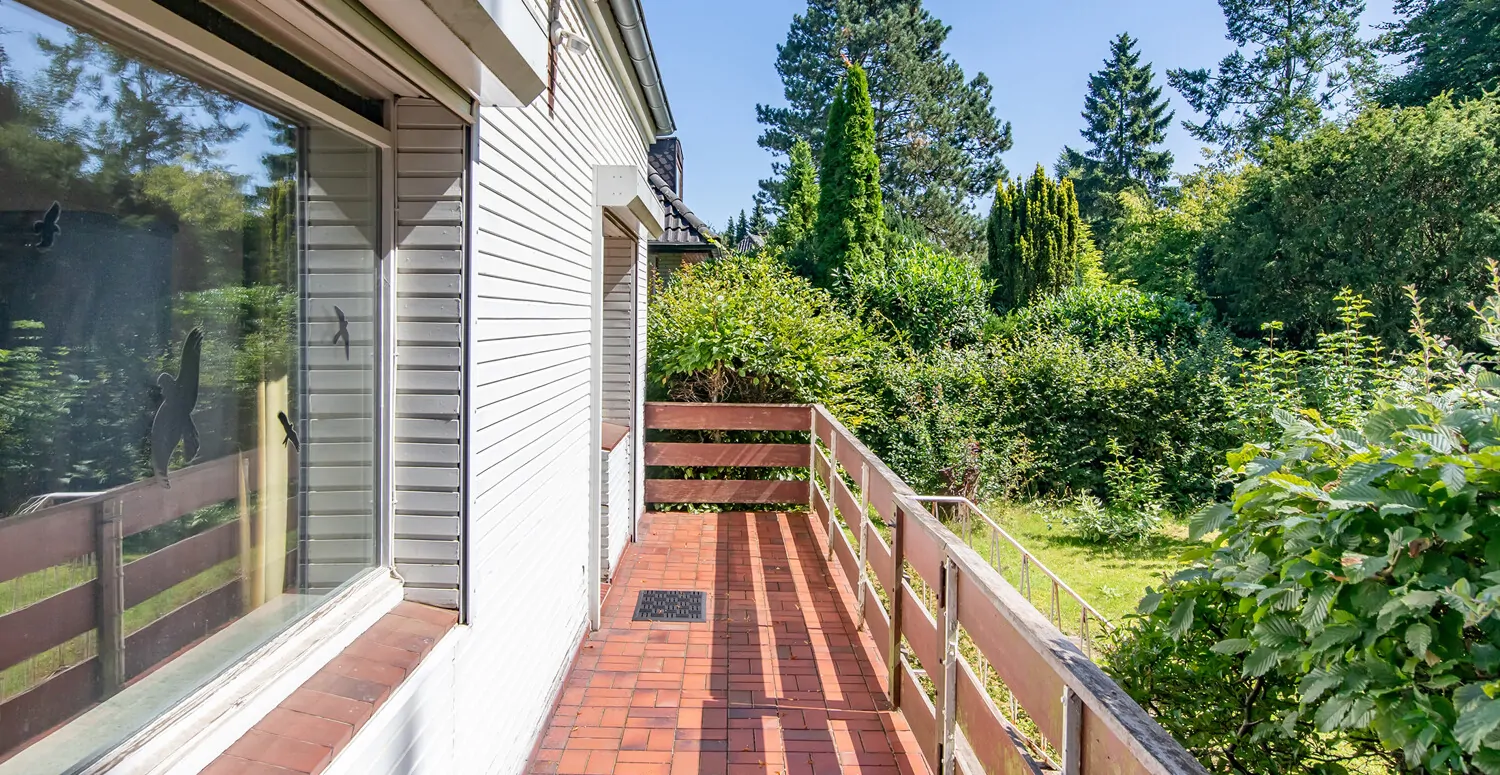 Balkon mit Zugang zum Garten