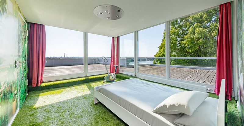 Guest room/gym on the mezzanine floor