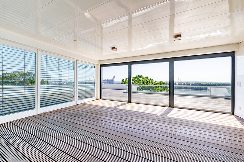 Large loggia on the mezzanine floor