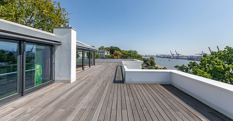 A total of almost 300 m² ...