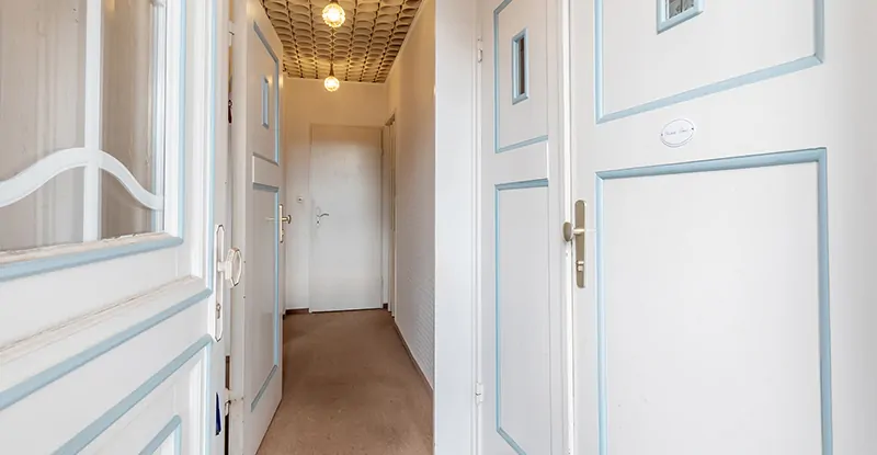 Diele in die Erdgeschosswohnung 10 und 10a (zusammengelegt)