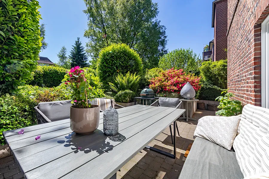 Terrasse vorm Gartengeschoss