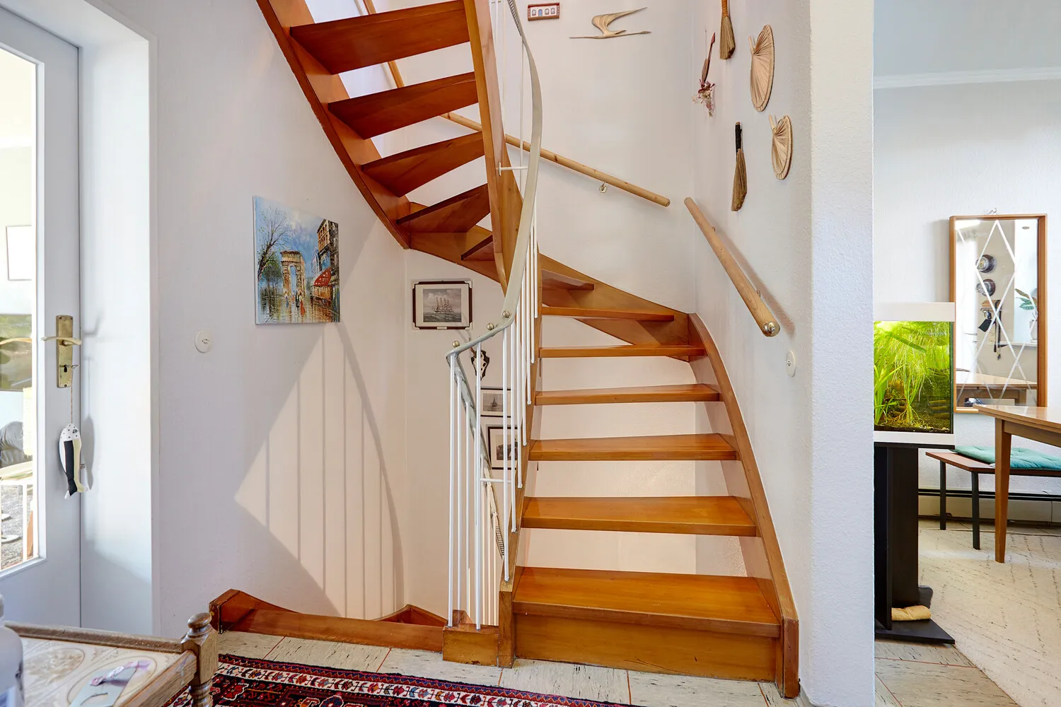 Treppe ins Obergeschoss