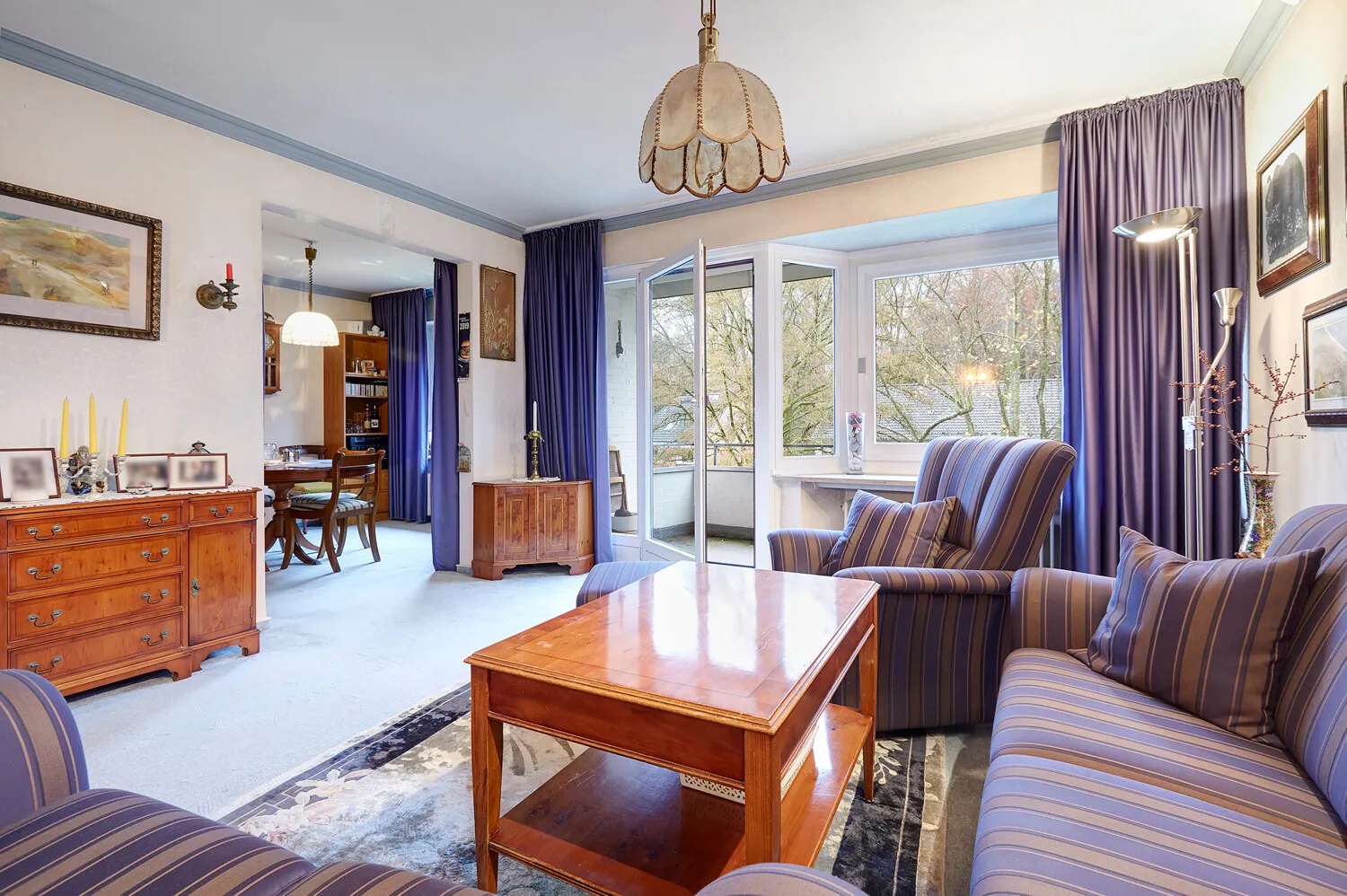 ...mit Zugang zum Balkon