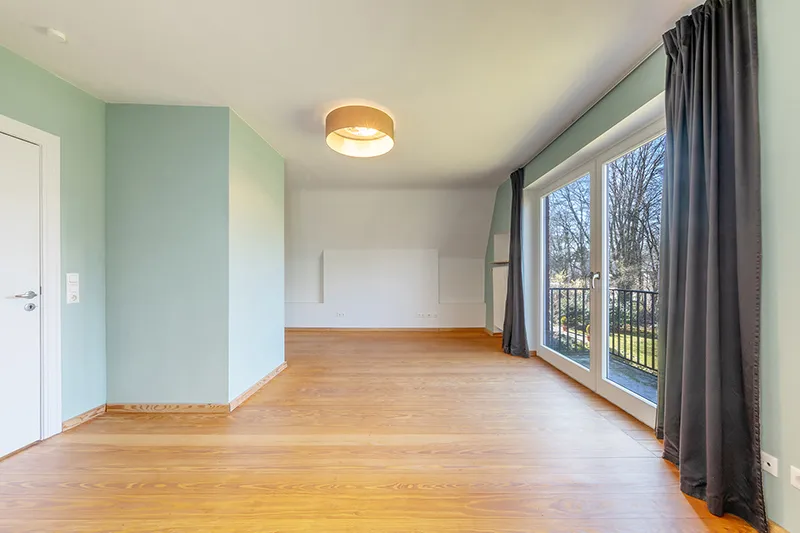 Schlafzimmer 1 mit Balkon
