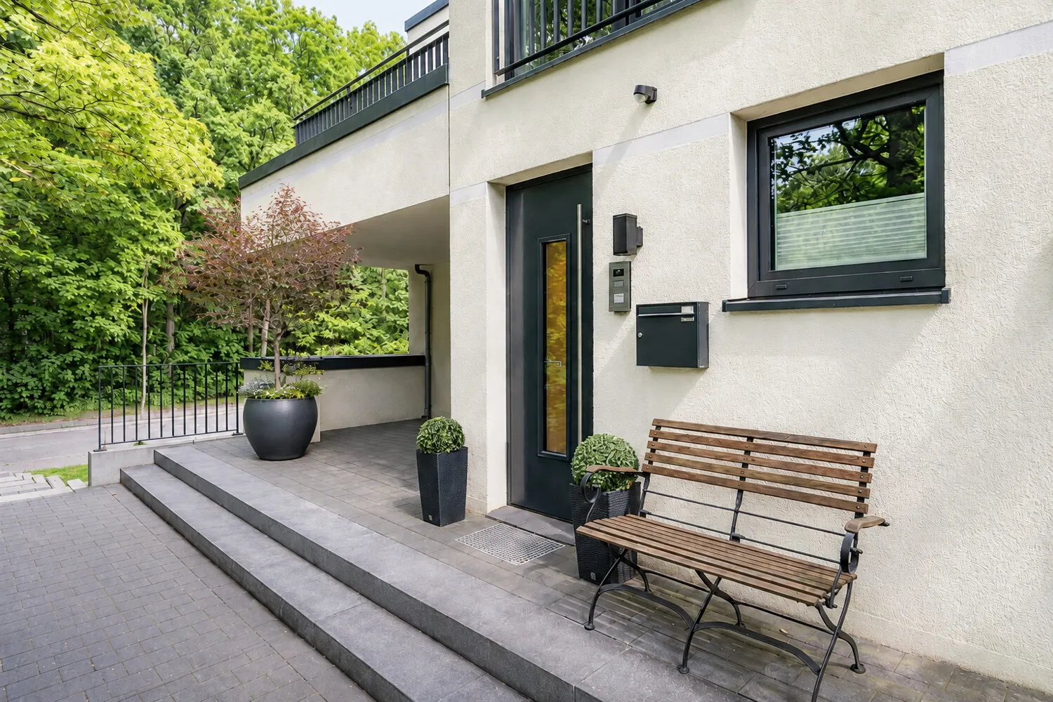 Falkenstein Living – großzügige Townhouse-Maisonette mit Dachterrasse