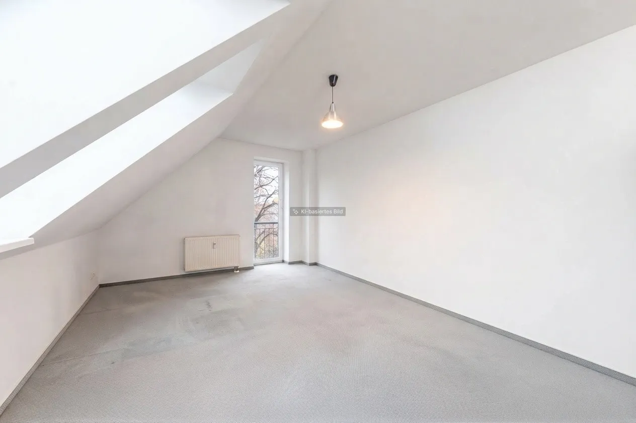 Zimmer 1 in der oberen Ebene in leerem Zustand