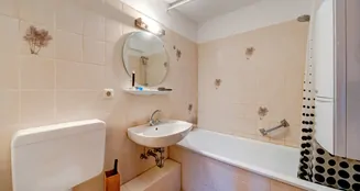 von_poll_real_estate_property_25031032_image_8