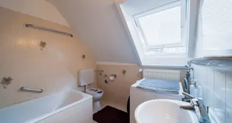 von_poll_real_estate_property_25031032_image_19