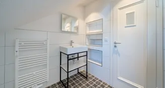 von_poll_real_estate_property_25031041_image_8