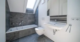 von_poll_real_estate_property_25031029_image_26