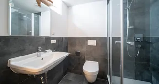 von_poll_real_estate_property_25031029_image_8