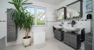 von_poll_real_estate_property_25031013_image_25