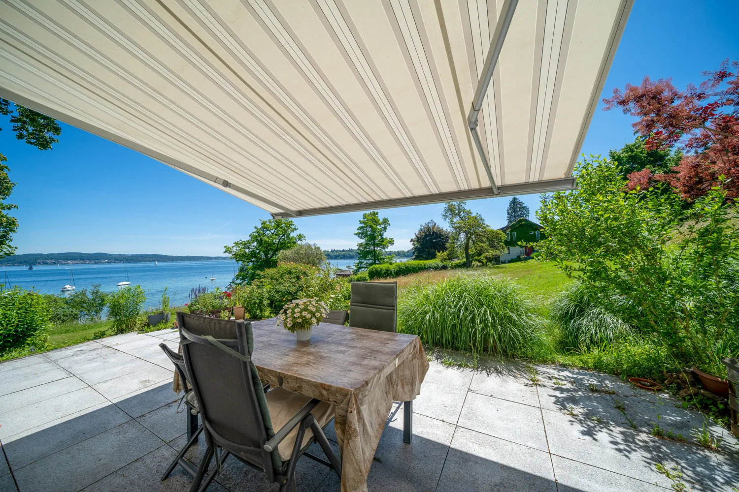 Terrasse_Aussicht_EFH