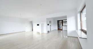 von_poll_real_estate_property_26048001_image_2