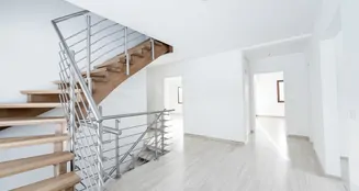 von_poll_real_estate_property_26048001_image_11