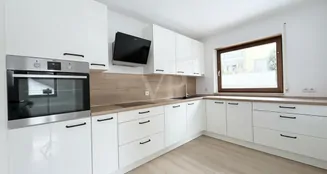 von_poll_real_estate_property_26048001_image_9