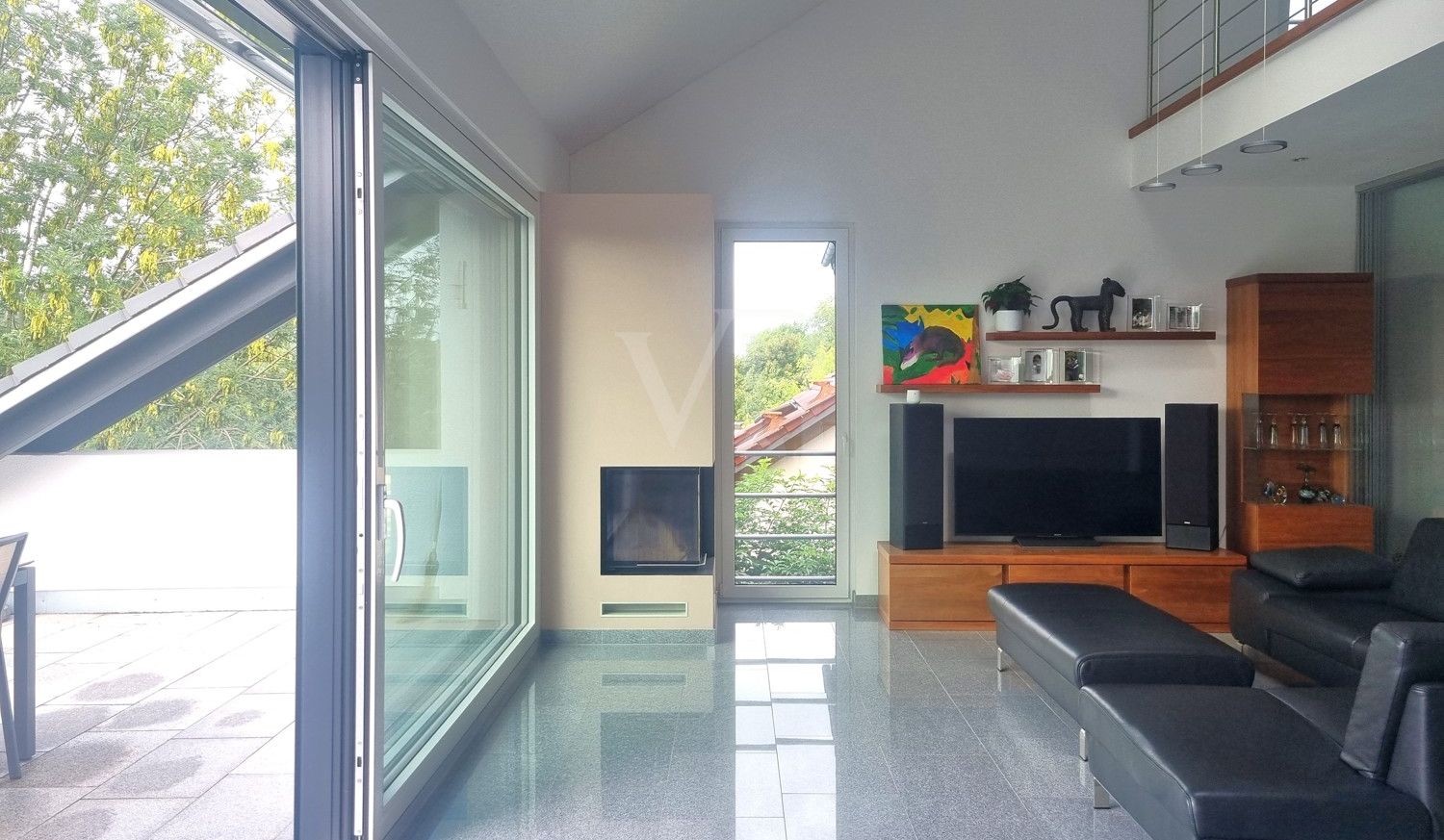 Wohnbereich mit Zugang Balkon