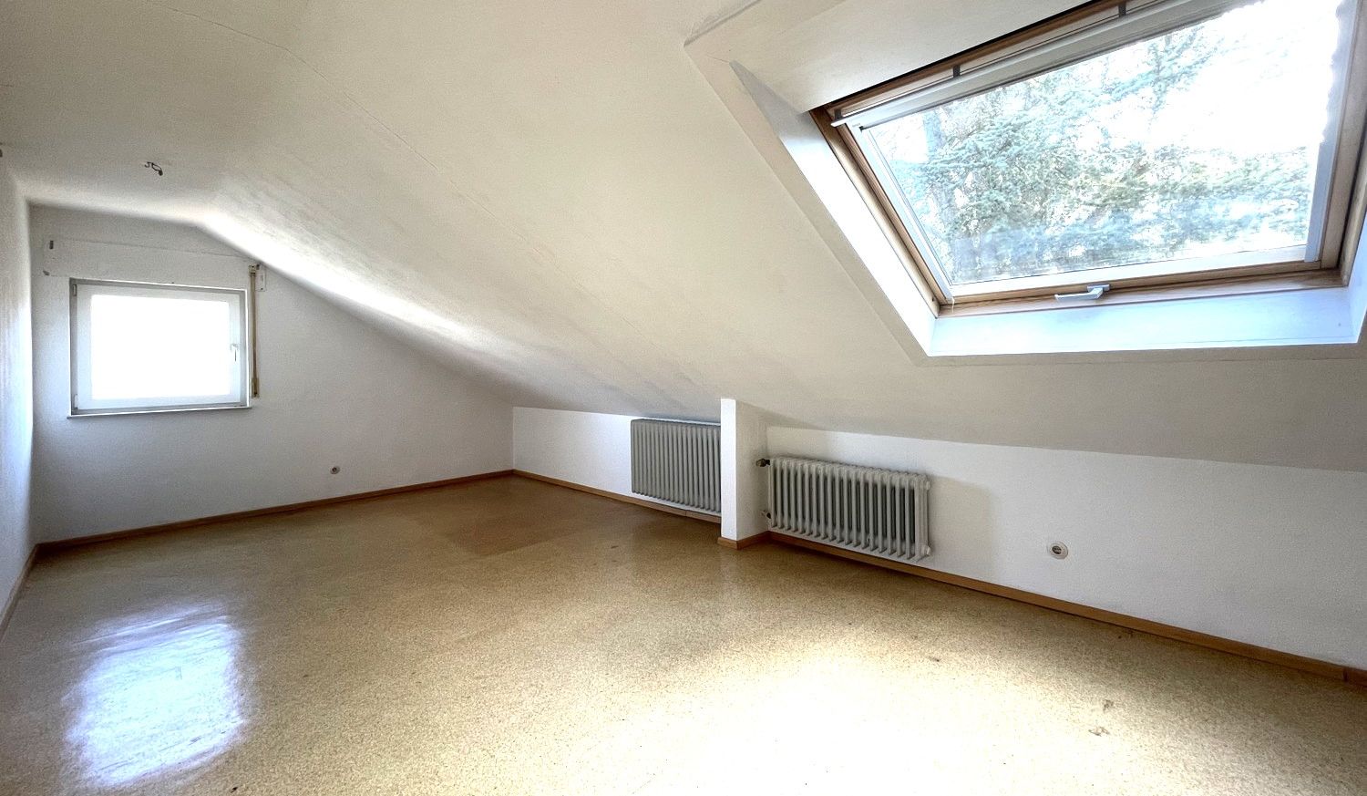 2. Zimmer OG