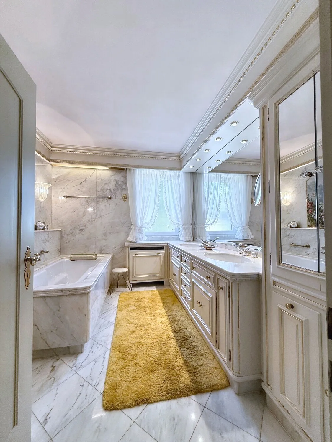 Badezimmer EG