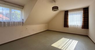 von_poll_real_estate_property_25048011_image_16