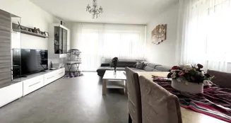 von_poll_real_estate_property_25048012_image_2